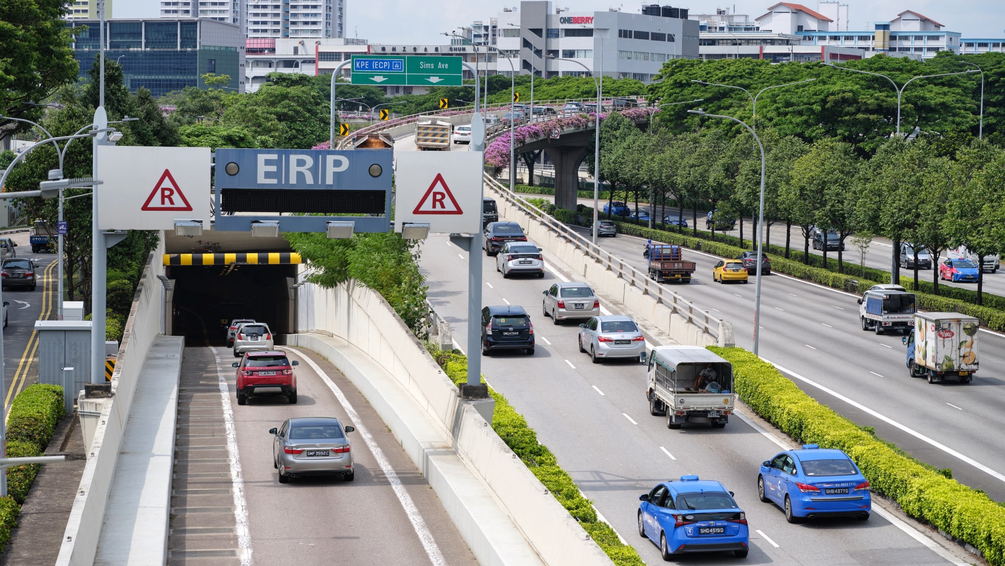 Kallang-Paya Lebar Expressway C422 & C424